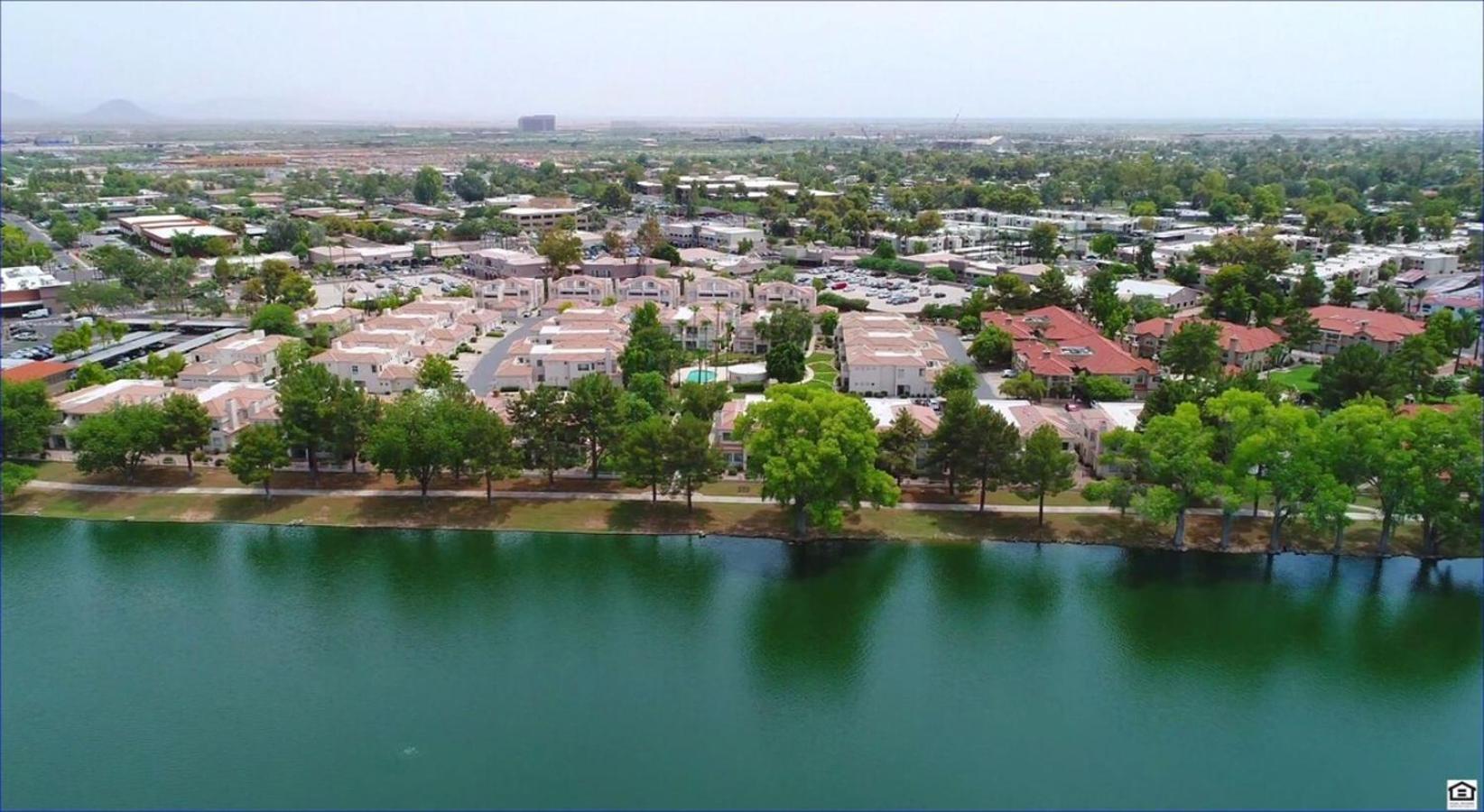 Waterfront-2nd Flr-3br-fireworks-private-gated *